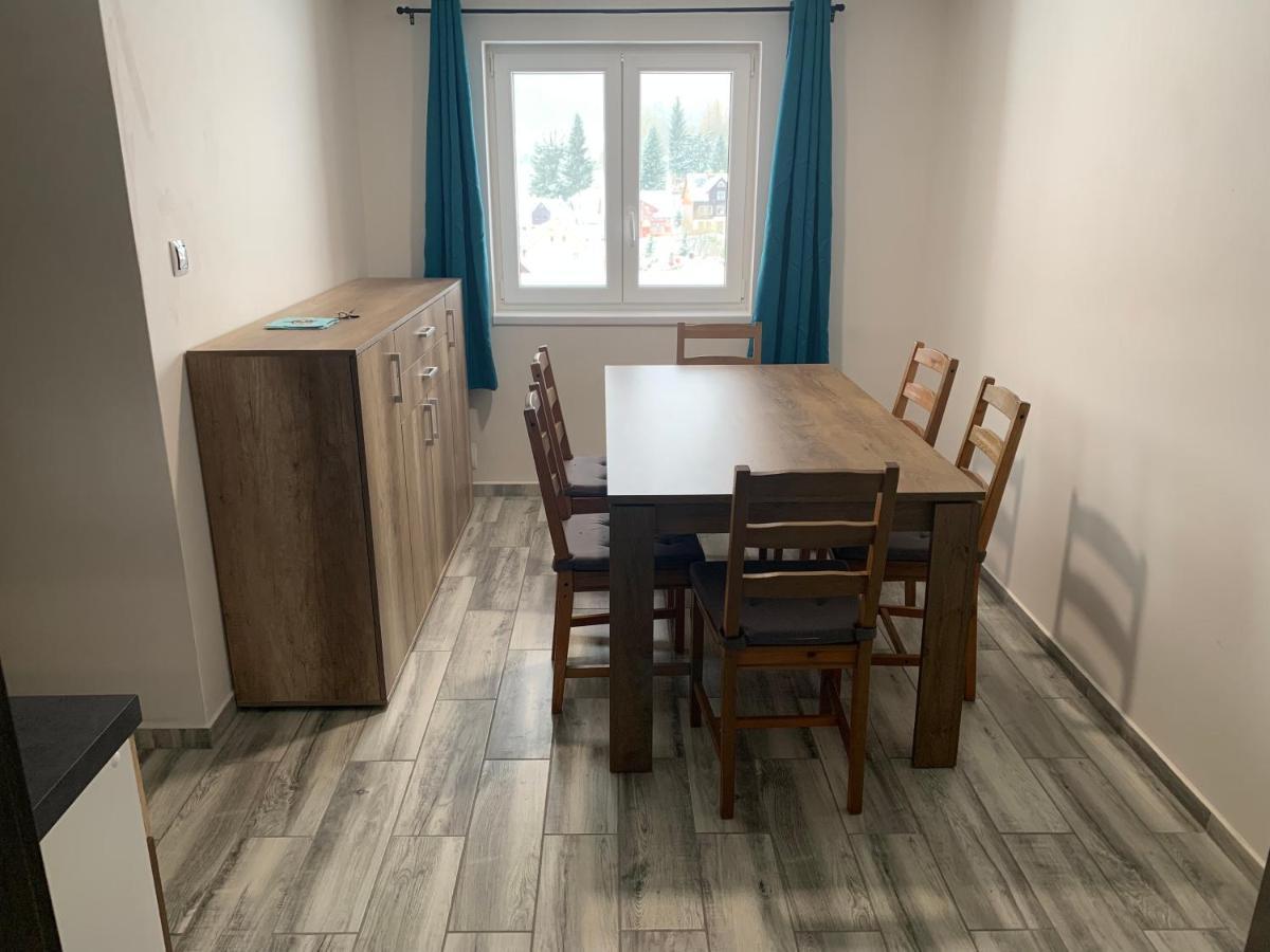 Apartman U Drahotu Pernink Exteriör bild