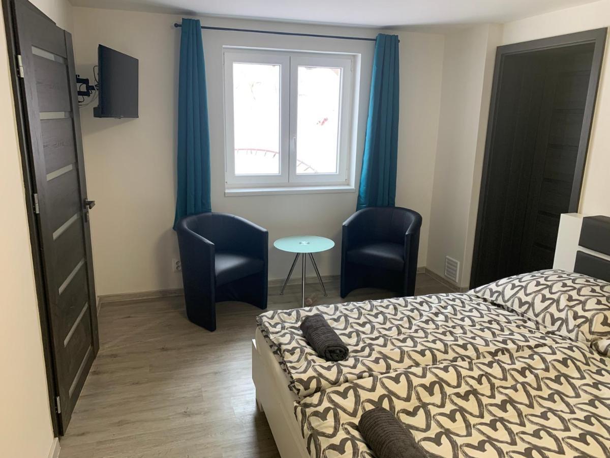 Apartman U Drahotu Pernink Exteriör bild